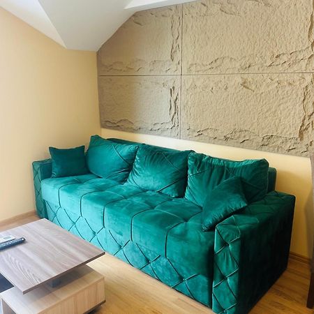 Apartmani Borova 2 Veliko Gradište Exteriör bild