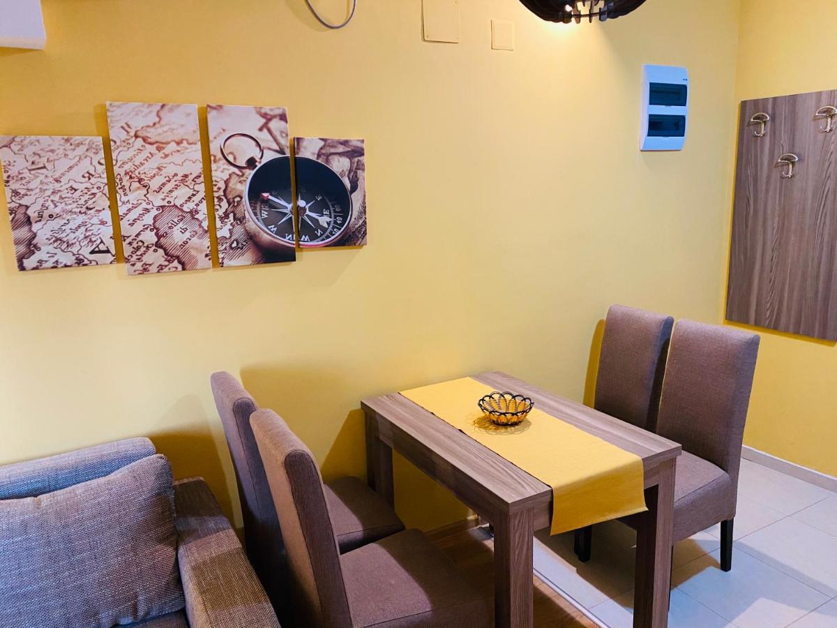 Apartmani Borova 2 Veliko Gradište Exteriör bild